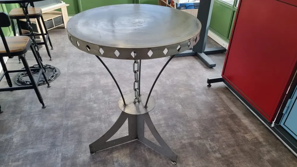 Table en métal sur mesure près de Épernay 